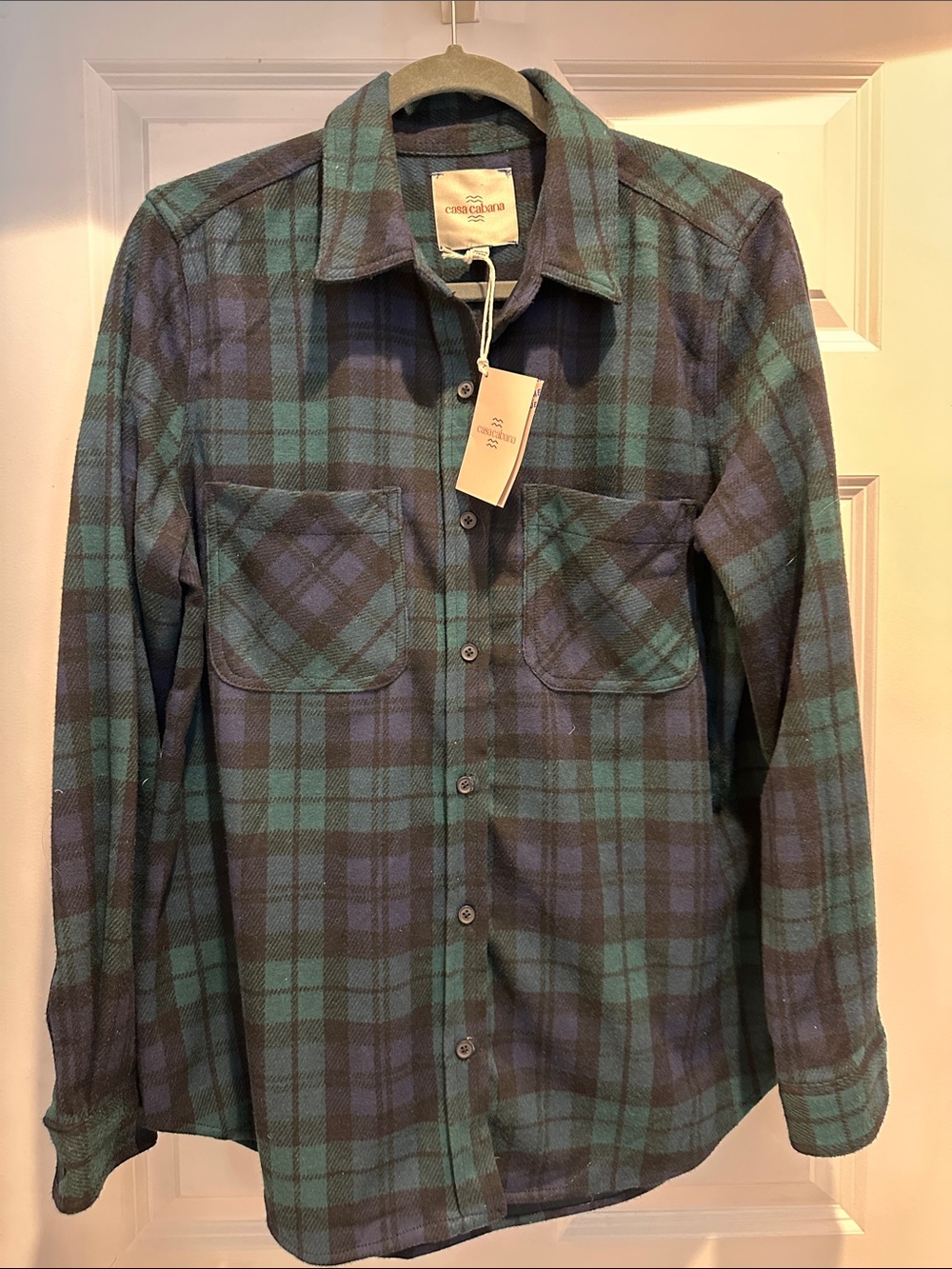 NWT - Casual Green & Navy Plaid Flannel Button-Down Shirt for women
